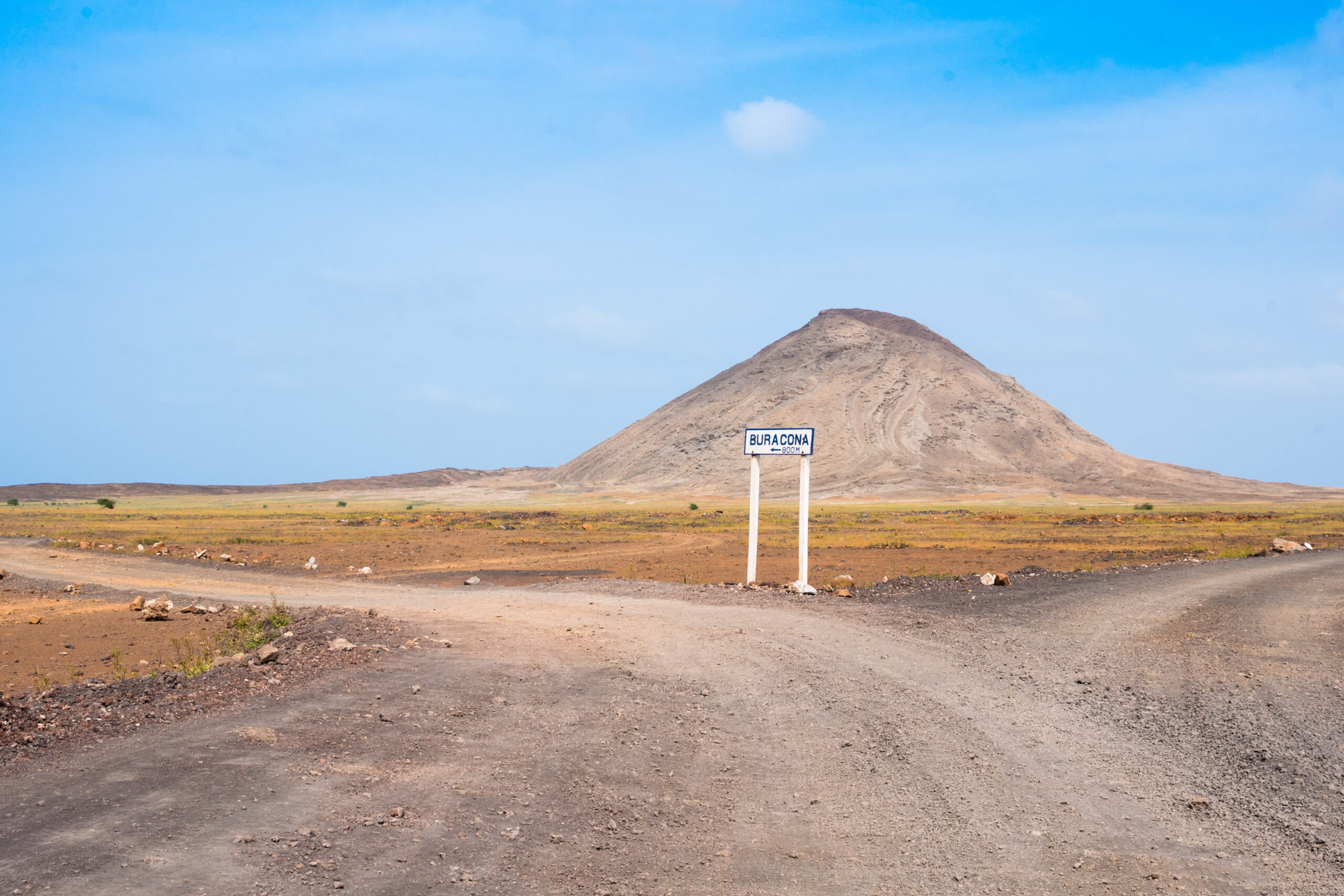Randonnées sur l’île de Sal entre reliefs volcaniques et océan